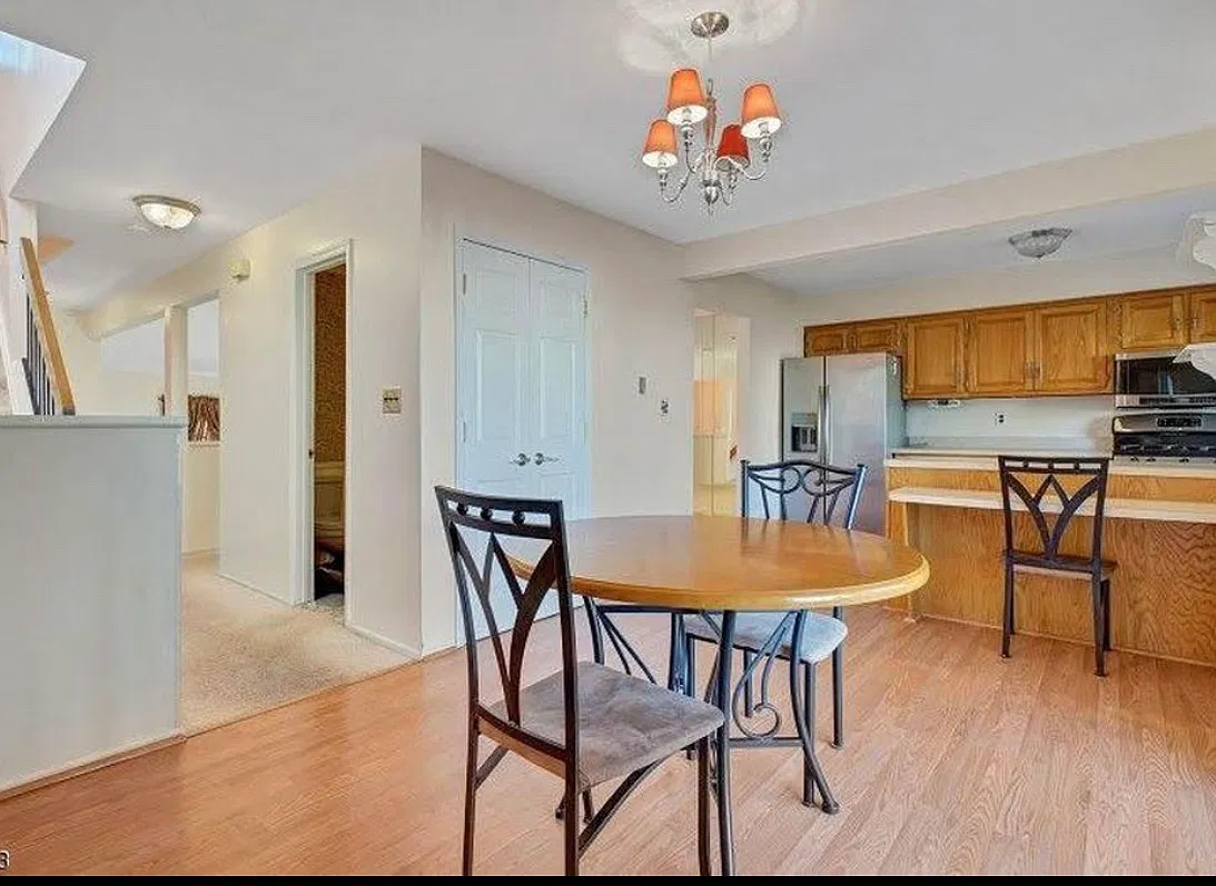 2 bed, 1750 sqft, $2,990 — Photo 4