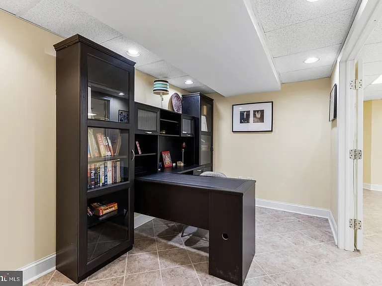 80 Chadwick Cir — Photo 40