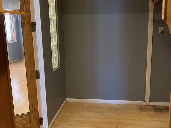 Coat room and front entry