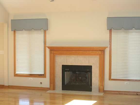 4th image of 10415 San Luis Ln