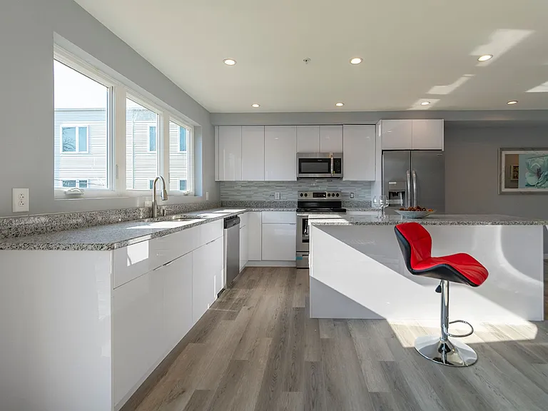 808 W Norris Street — Photo 5