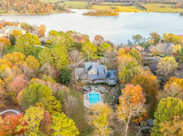 2413 Caravel Ln, Knoxville, TN 37922