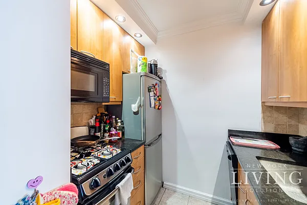 Rented by NY Living Solutions | media 11