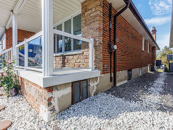 3rd image of 22 Gatesview Ave