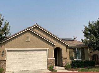 3087 Roche Ln, Clovis, CA 93619