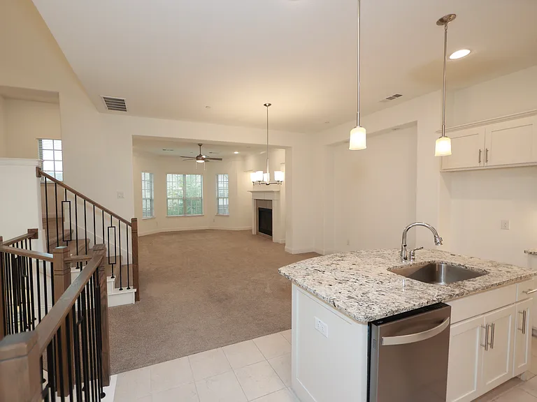 124 Canonbury Dr — Photo 11