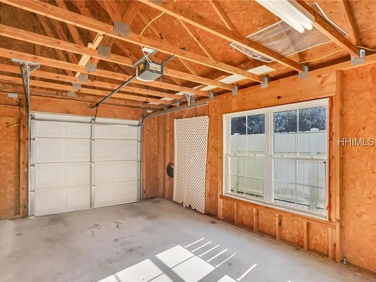 77 Regent Ave — Photo 7
