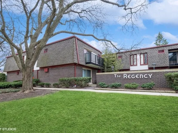 1001 Deerfield Rd APT 204, Deerfield, IL 60015