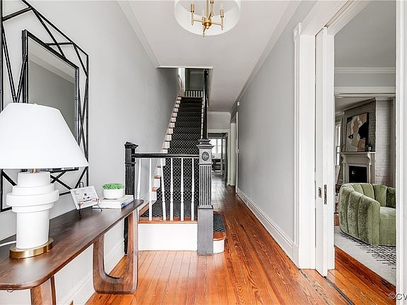 5th image of 723 N 26th St