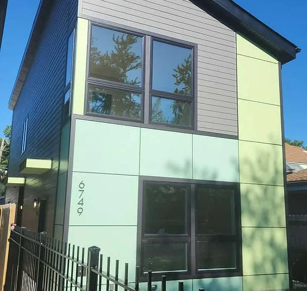 6749 S Langley Ave #B — Photo 2