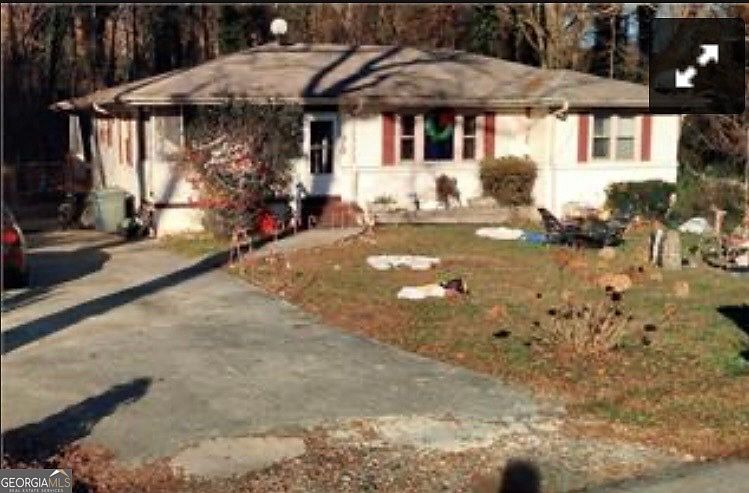 1st image of 17 Grove Park Pl NW