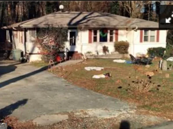 17 Grove Park Pl NW, Atlanta, GA 30318