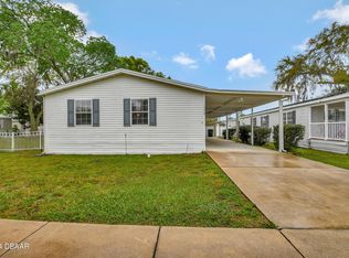 1372 Vine St, Daytona Beach, FL 32117