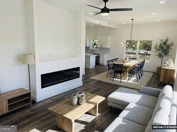 4th image of 545 Shady Ln