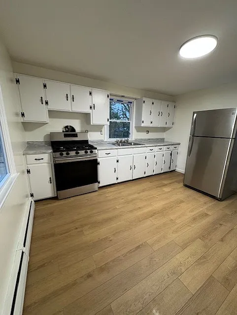 Building Photo - 6 Daytona St #6