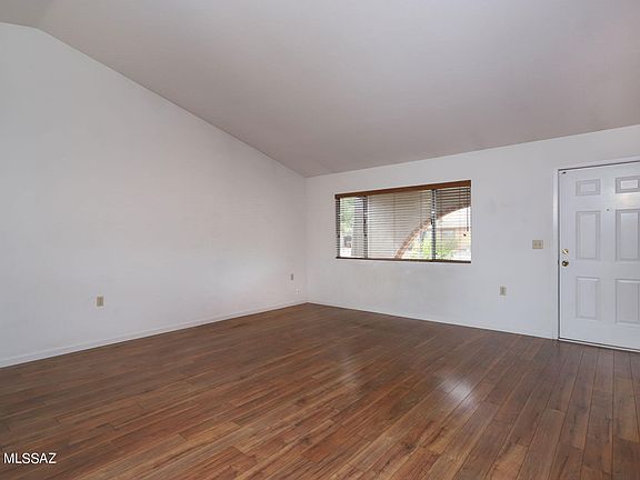 4th image of 3217 W Wildwood Dr