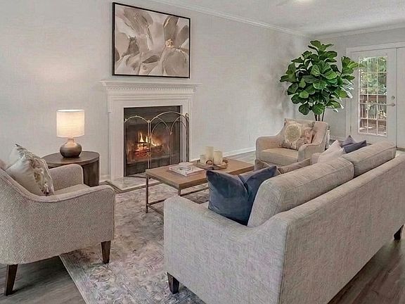 4th image of 521 Fairhaven Ct