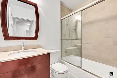 Rented by R New York