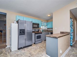 1403 Sparrow Rd, Chesapeake, VA 23325