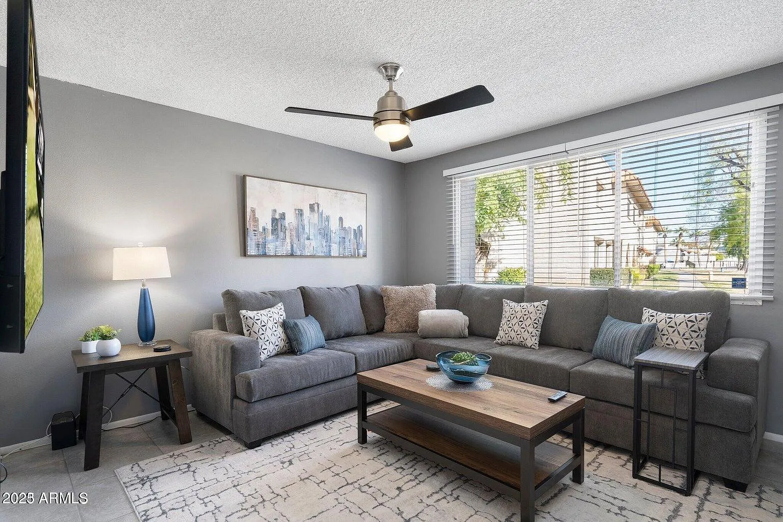 2 bed, 1.5 bath, 1120 sqft, $2,495 — Photo 1