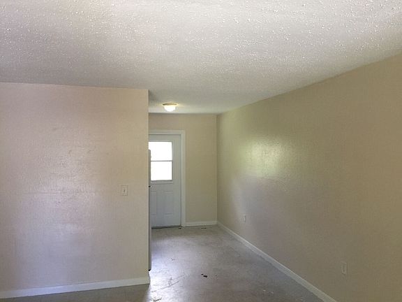 3rd image of 2100 South St APT A