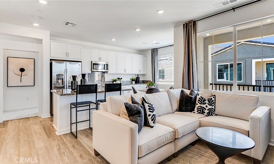 1st image of 4253 S Montoya Paseo