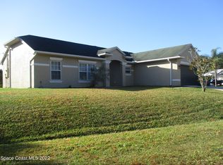 394 Mott St SW, Palm Bay, FL 32908
