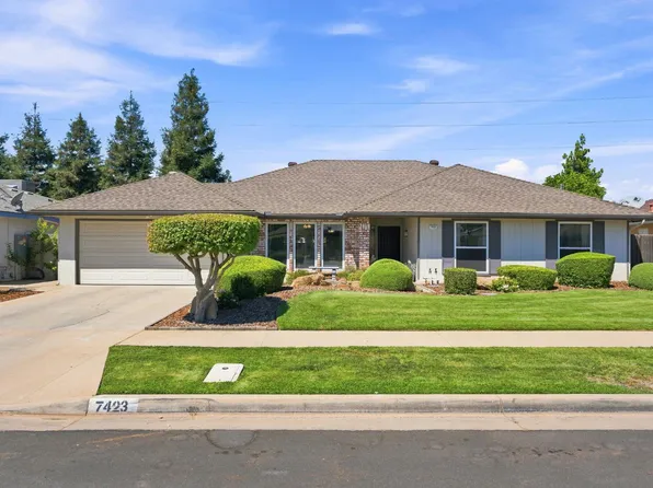7423 N 4th St, Fresno, CA 93720