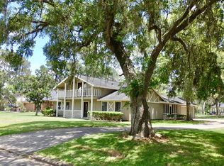 2109 Riverside Dr, West Columbia, TX 77486