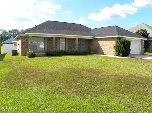 12028 Carnegie Ave, Gulfport, MS 39503