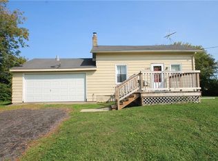 1109 Lake Rd, Ontario, NY 14519