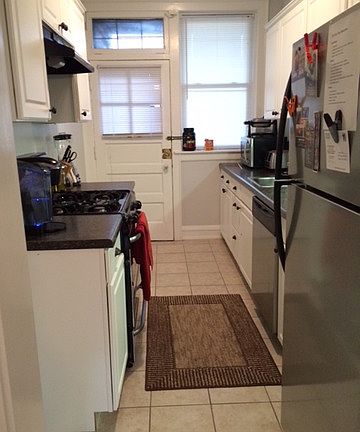 5th image of 804 Elmwood Ave APT 3N