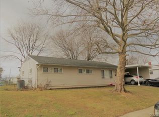 1254 Echo Dr, Whitehall, PA 18052