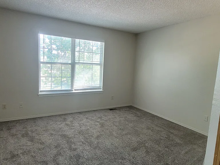 10174 W Dartmouth Ave — Photo 11