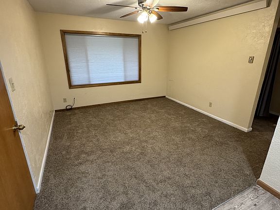 5th image of 714 W 10th St #6