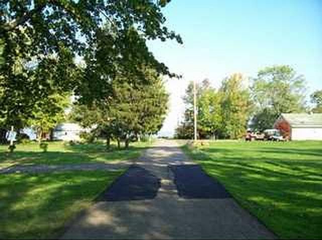2nd image of 10577 Farmlane Rd