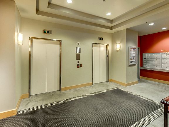3rd image of 1100 106th Ave NE APT 705