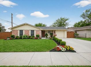 3250 Pacesetter Dr, Dallas, TX 75241