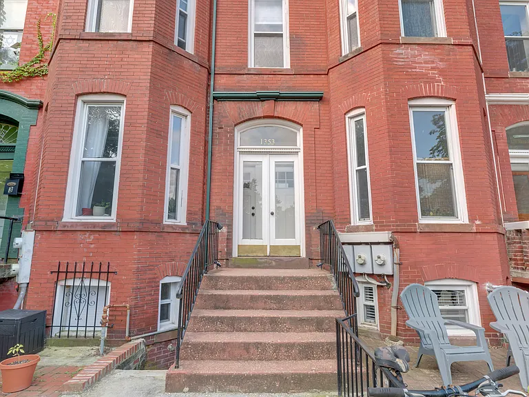 1353 Massachusetts Ave SE #C — Photo 19