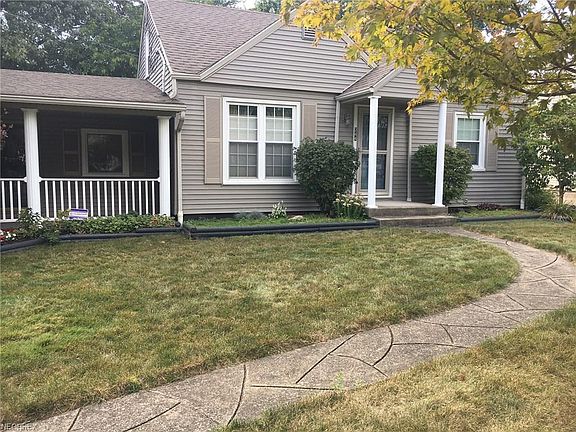 2nd image of 244 N Main St