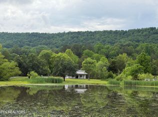 1483 Reagan Valley Rd, Tellico Plains, TN 37385