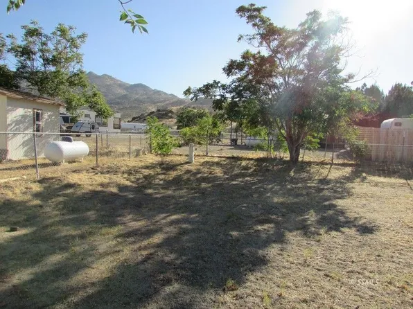 8408 Dawn Pl, Lake Isabella, CA 93240