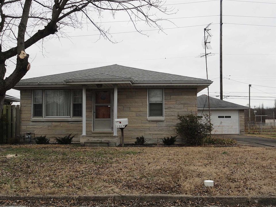 1st image of 1507 N Villa Dr