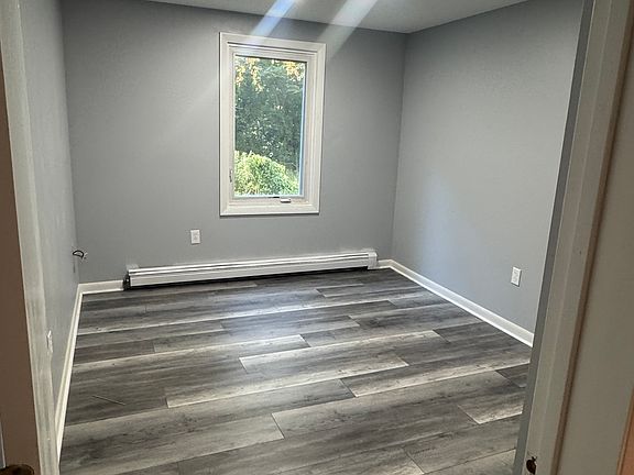 Bedroom #1 (Middle Unit)