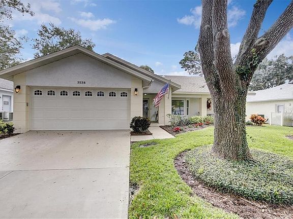 3rd image of 3538 Oak Lake Dr