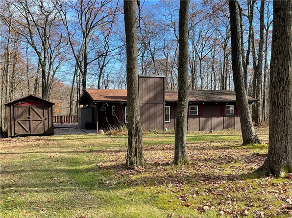 388 Village Run Rd, Boswell, PA 15531
