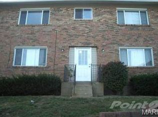 827 Parkcrest Dr APT C, Saint Charles, MO 63301