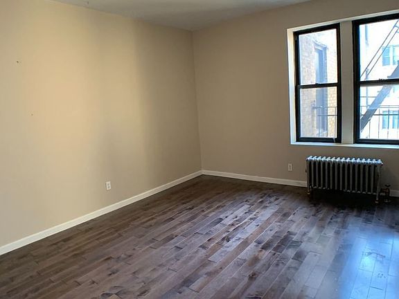 2nd image of 377 Montgomery St #5EE