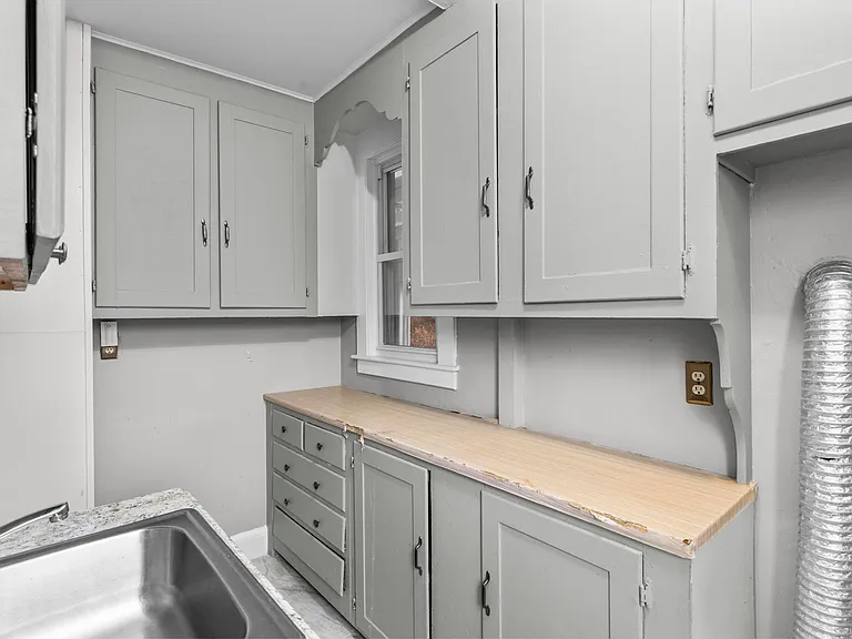 20 Violet St #2 — Photo 6