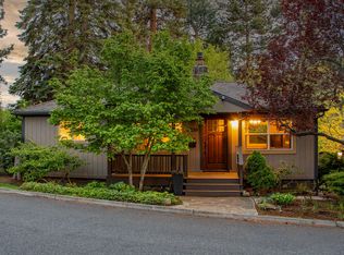 1155 NE 9th St, Bend, OR 97701